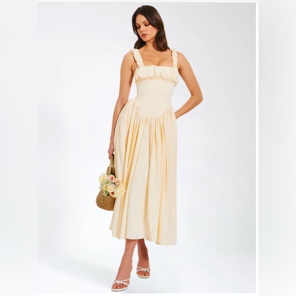 NWT Miss Circle Noreen Sundress